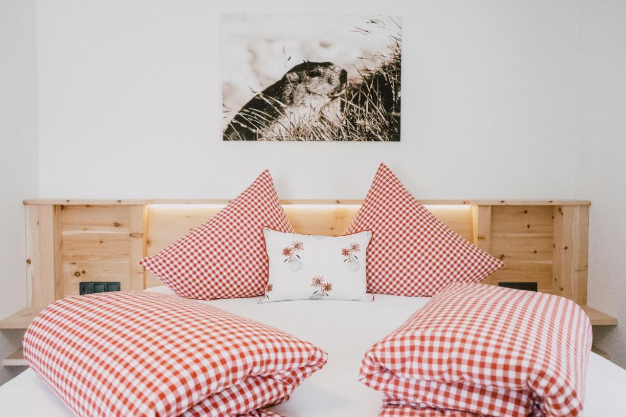 Nedererhof - Zimmer Edelweiss Mit Gemeinschaftskueche Schmirn Eksteriør billede